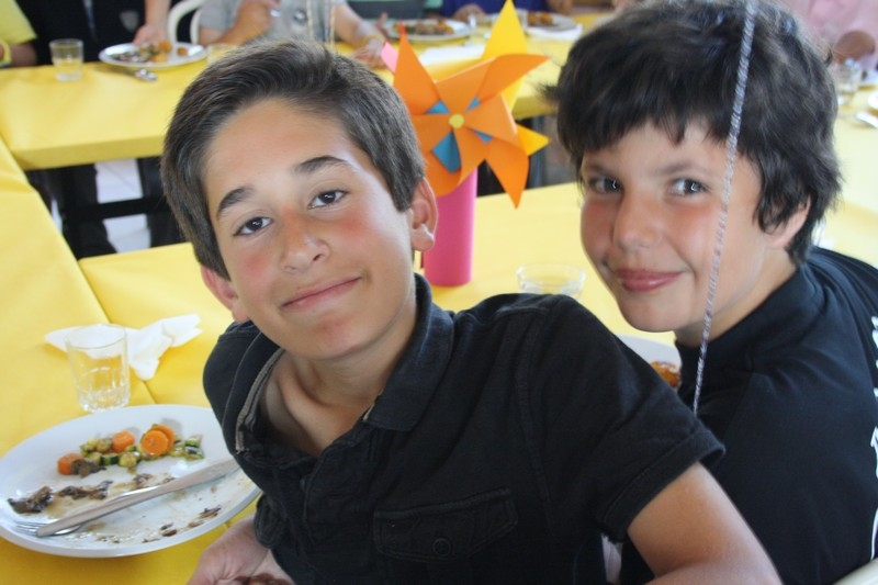 Village Camps International Summer Camp Leysin, Switzerland 2025-08-09 https://www.villagecamps.com/journals_admin/images/687-21-prommm (88).jpg